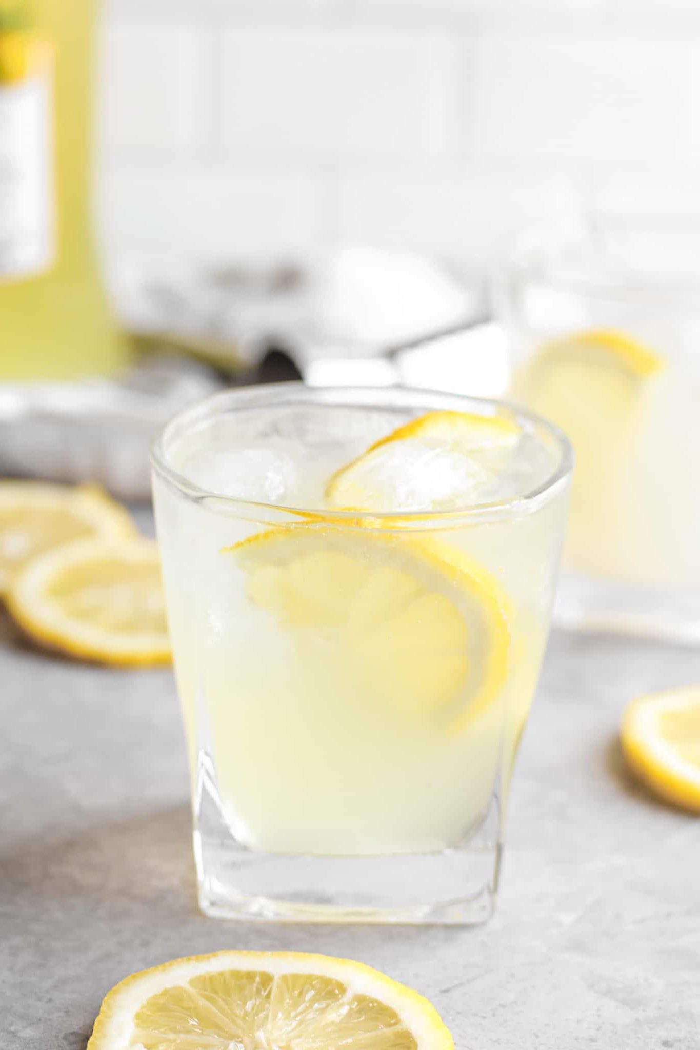 limoncello tonic